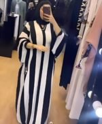 ملحفه ابيض وبيج في اسود